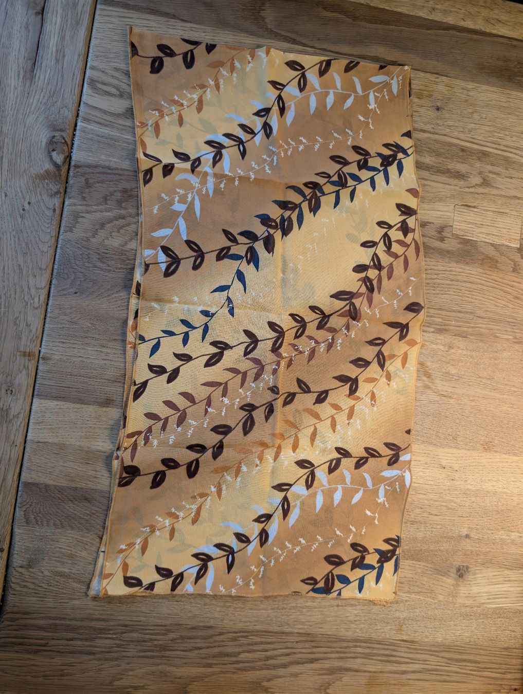 Foulards & écharpes: dünner Schal  – D'occasion à Bern par berneroberlaenderin 2