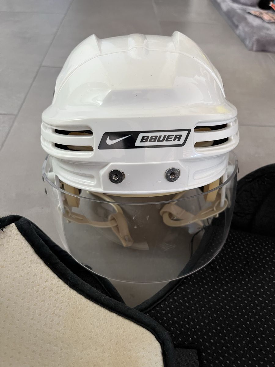 Protezioni & Imbottiture: Équipement de hockey jr – Usato da Torny-le-Grand venduto da Samsautaux 2