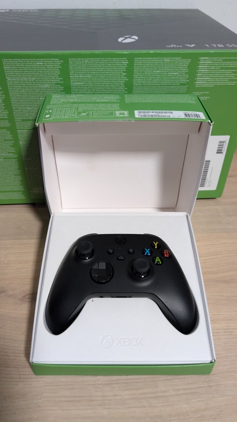 Microsoft Consoles: X-Box Series X 1TB – D'occasion à Solothurn par wincrash 3