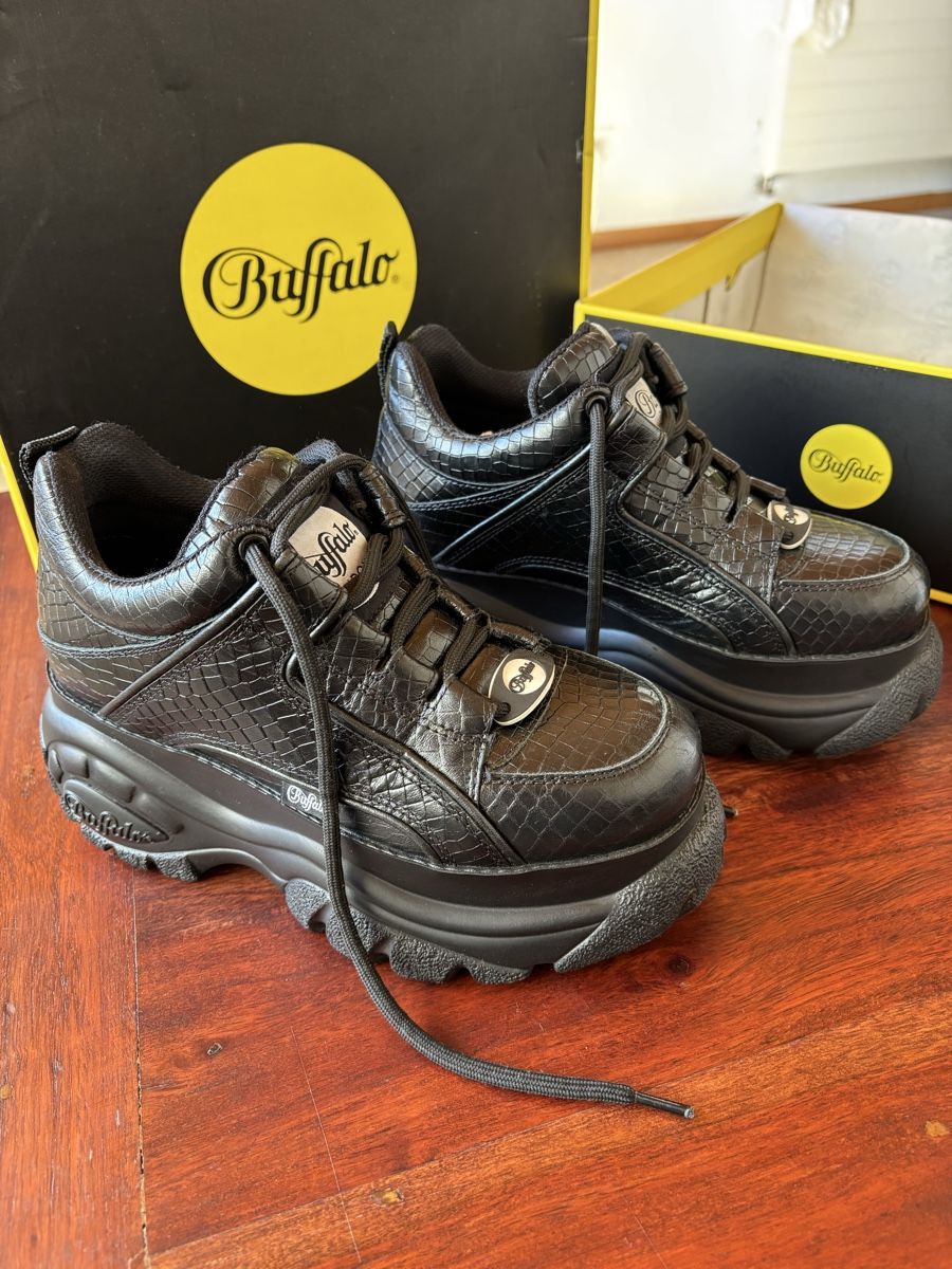 Buffalo Scarpe da donna: Buffalo London 35 – Nuovo (secondo la descrizione) da  venduto da  1