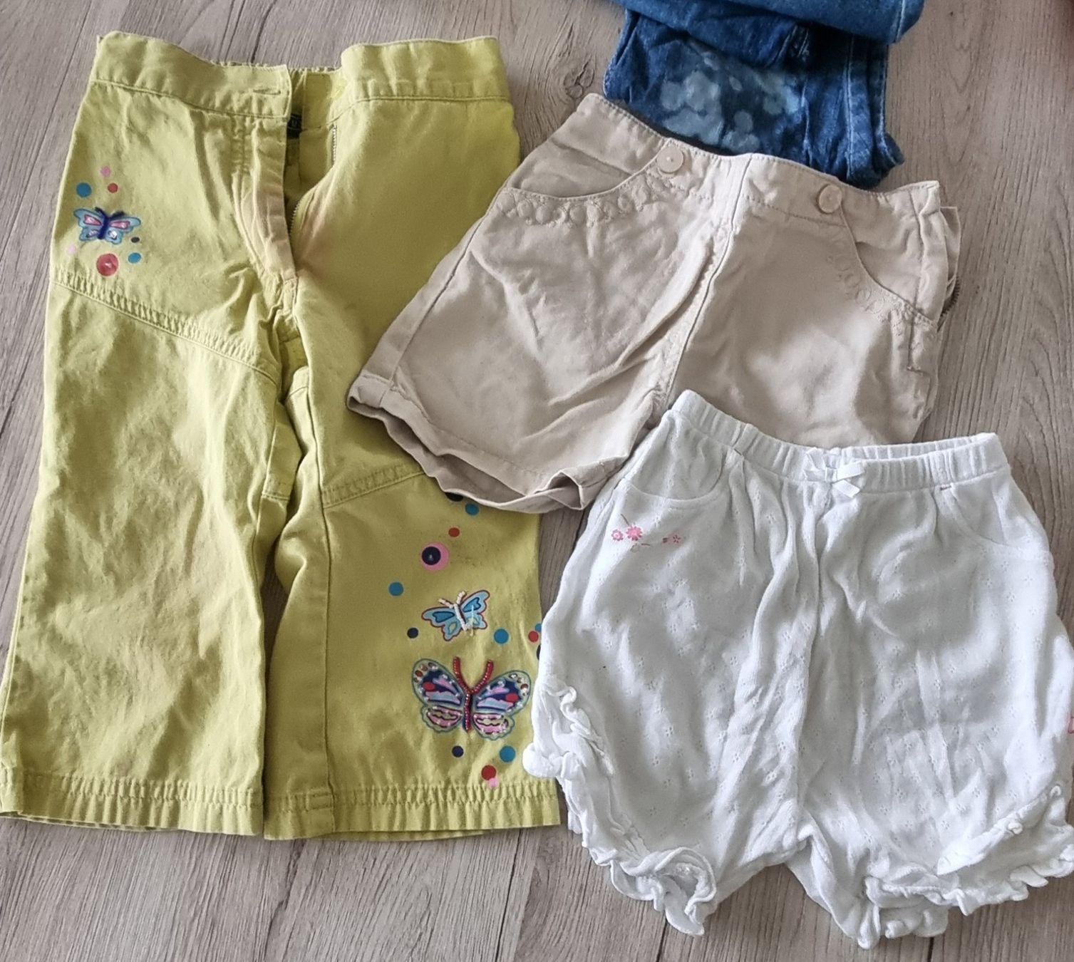 Lotti & Set di vestiti: 22 teiliges Kleiderpaket gr.86 – Usato da Grossdietwil venduto da GNOM313 8