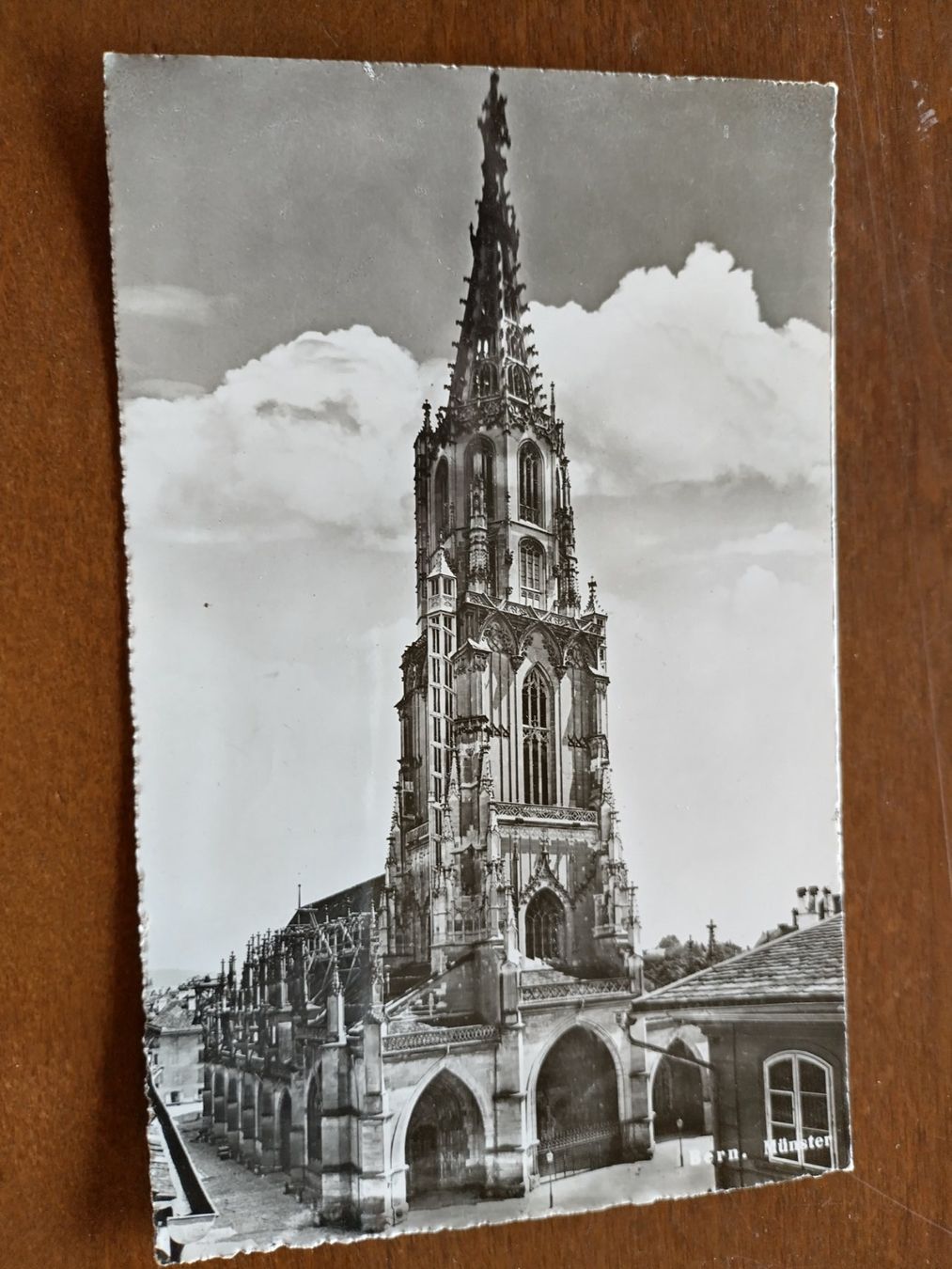 Cartoline postali: Ansichtskarte Bern,  La Cathédrale 1959 – Usato da Wildhaus venduto da Hukwildhaus