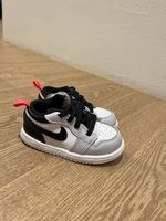 Nike Jordan Lauflernschuh schwarz weiß Gr. 23,5 