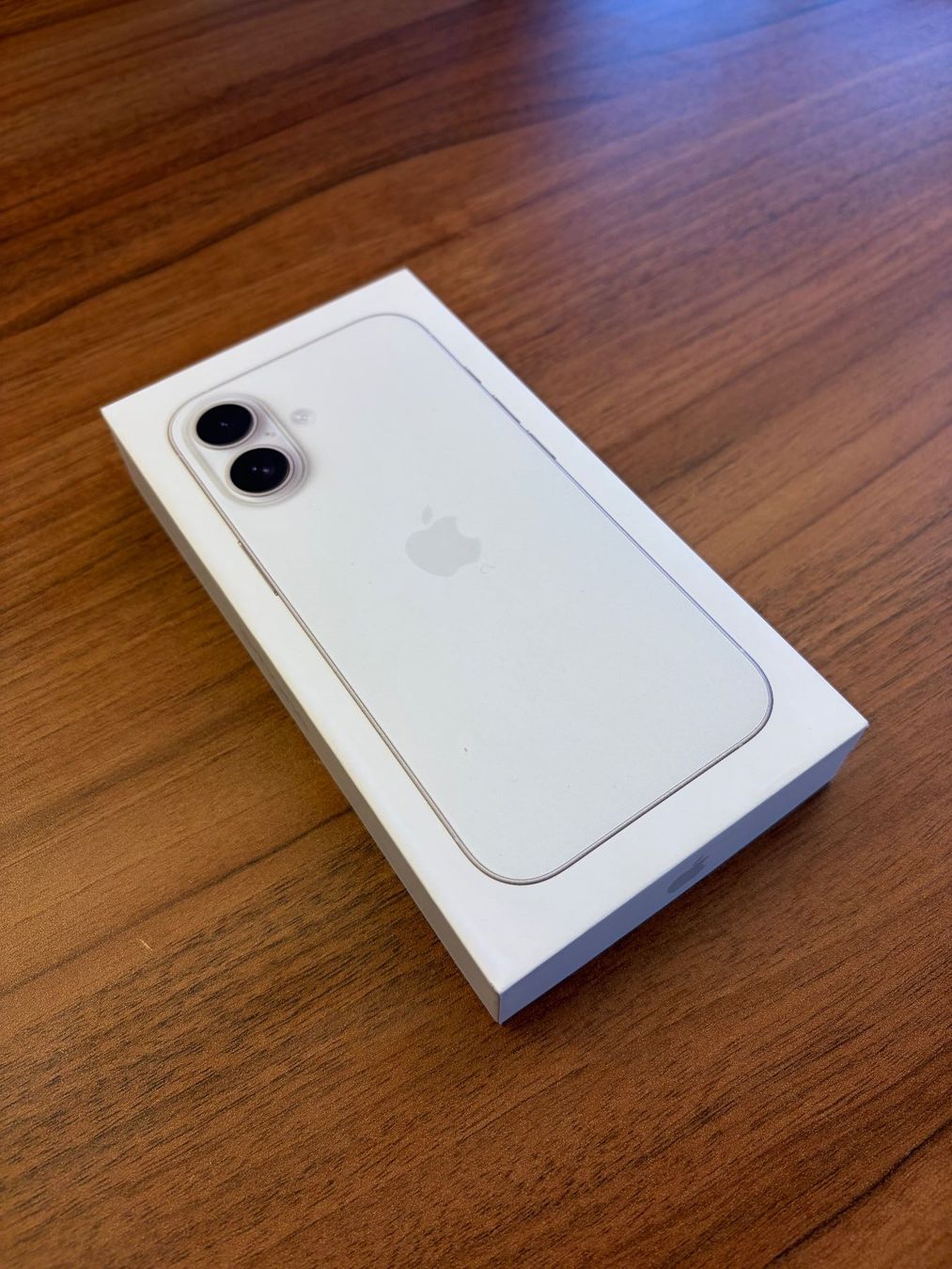 Apple Telefoni cellulari / Smartphones: Apple iPhone 16 (256 GB, Weiss) – Usato da Gommiswald venduto da Capri207 4
