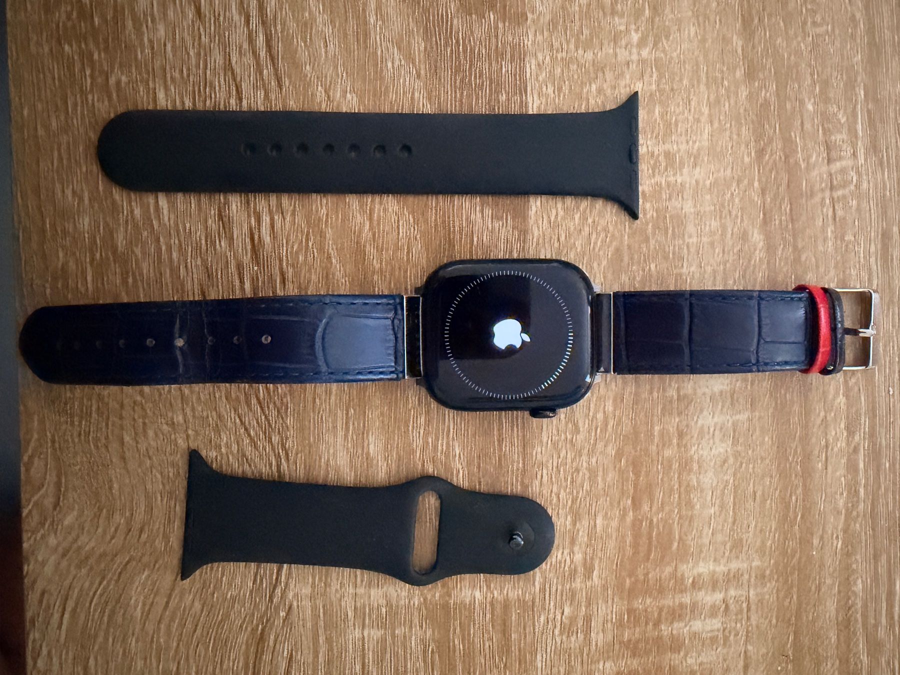 Apple Smartwatch: Apple Watch série 10 – Usato da Genève venduto da dav_fz9j