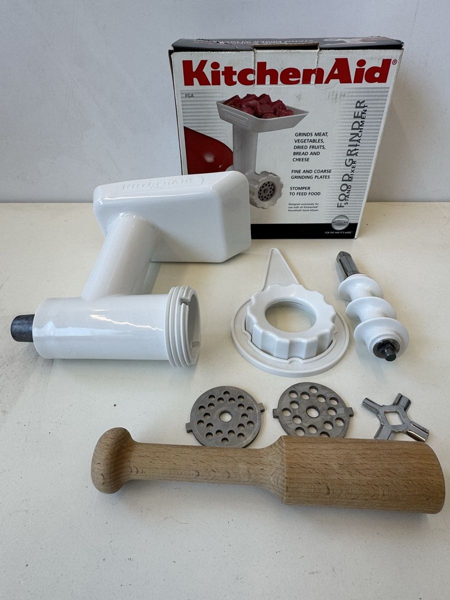Kitchenaid Elettrodomestici da cucina: KitchenAid Fleischwolf Aufsatz FGA NEU & Originalverpackt – Nuovo e nell'imballaggio originale da Zürich venduto da Nobs1 1