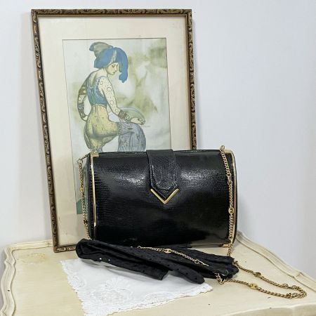 Tasche zum Umhängen Box mit Goldkette Schlangenleder 1960s