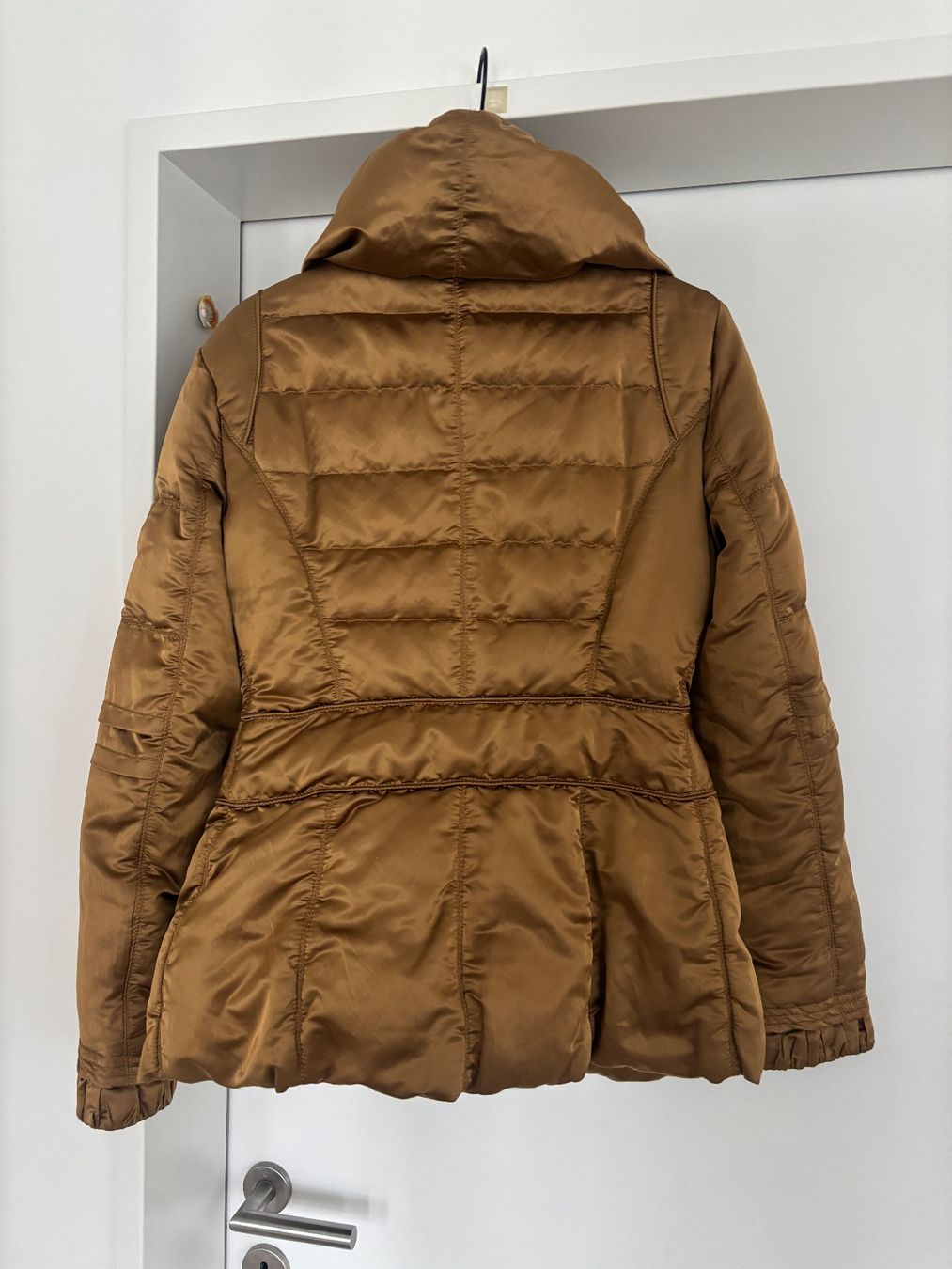 Giacche: Wunderschöne Geospirit Luxury Collection Daunenjacke Gr.S – Usato da Dielsdorf venduto da ncgarasi 1