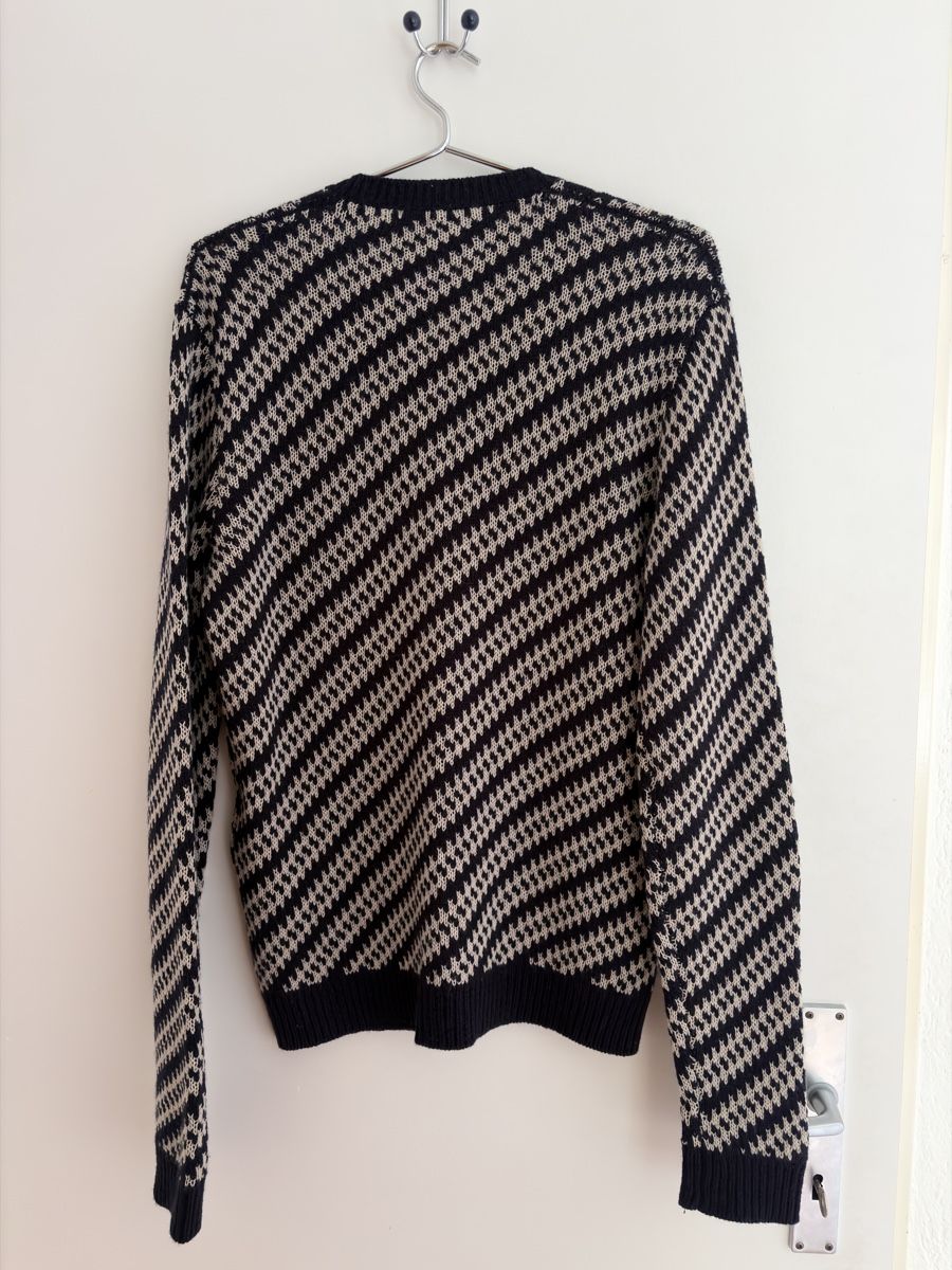 Maglioni & Felpe: Prada SS15 cashmere v-neck 44 – Usato da Zürich venduto da ojr_x59l 1