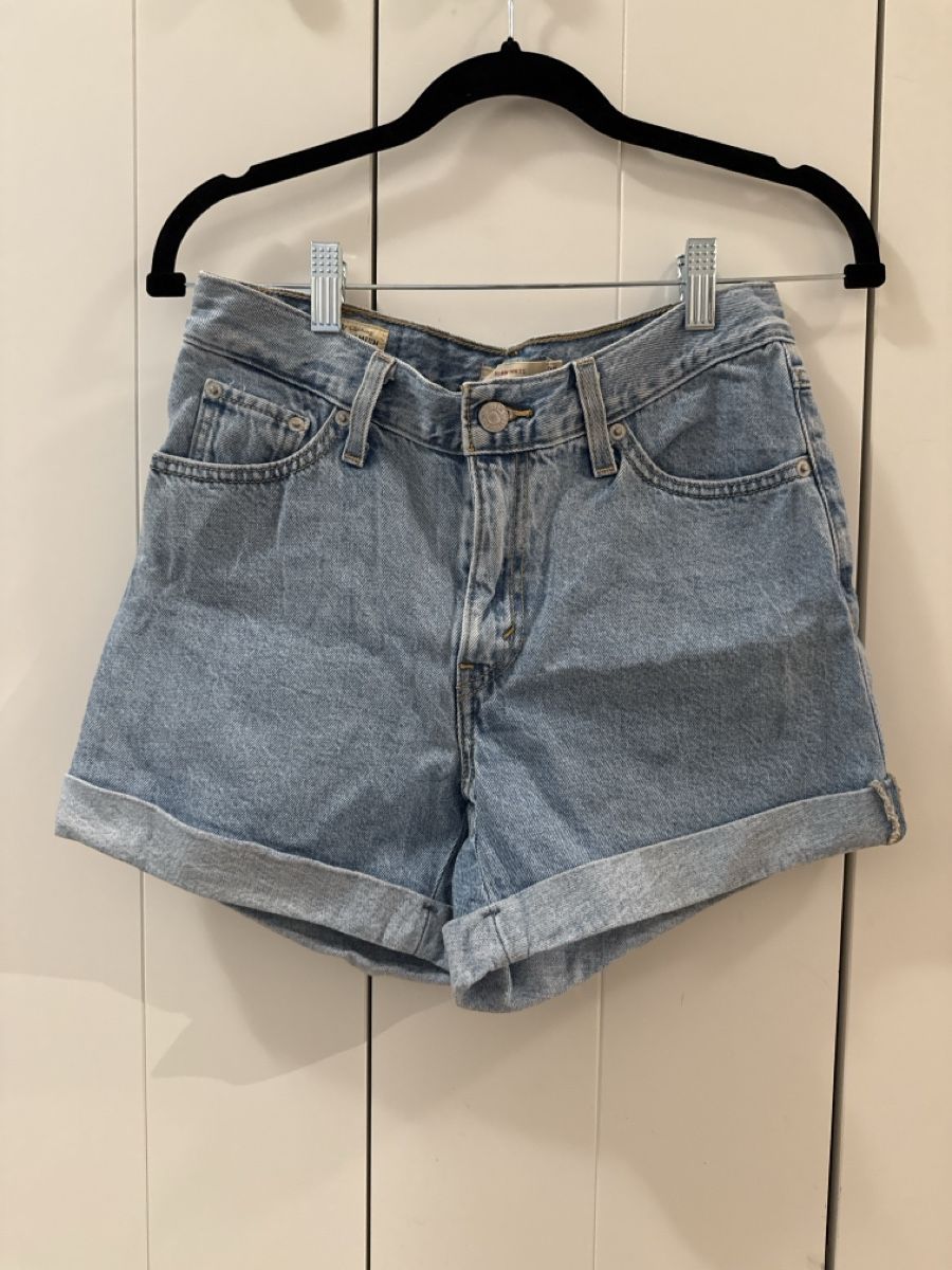 Levi's Jeans: Levis 80s mom shorts – Usato da Zürich venduto da AlineCr 3