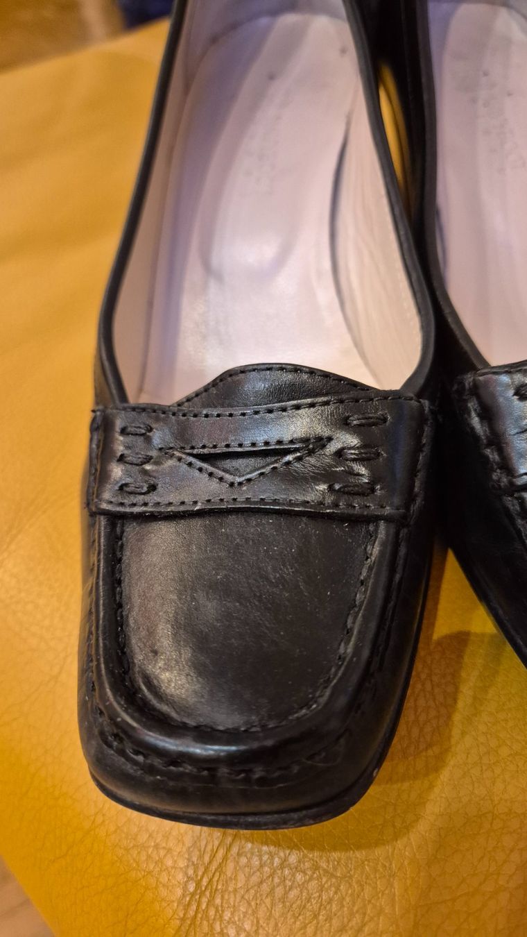 Navyboot Scarpe da donna: Pumps aus Leder Gr. 37 von Navyboot – Usato da Schönenbuch venduto da Rasmo 1
