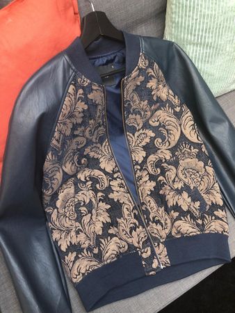 Veste bomber cool avec motifs classique style tapisserie
