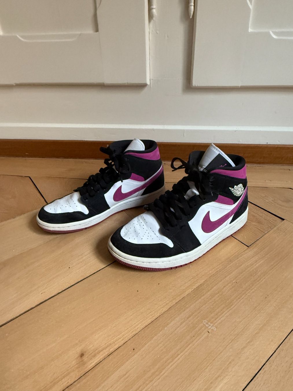 Nike Chaussures femmes: NIKE - Air Jordan High Top Sneaker 39 – D'occasion à Zürich par Diazaio