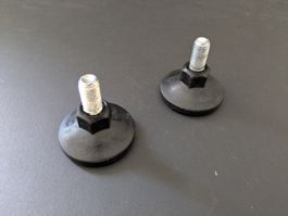 2x USM Haller Nivelierfüssli