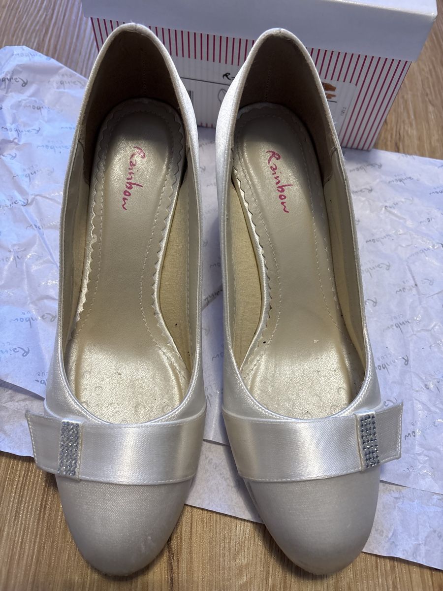 Rainbow Scarpe da donna: Hochzeitschuhe Rainbow 4/37 Ivory – Usato da Chur venduto da copino 3