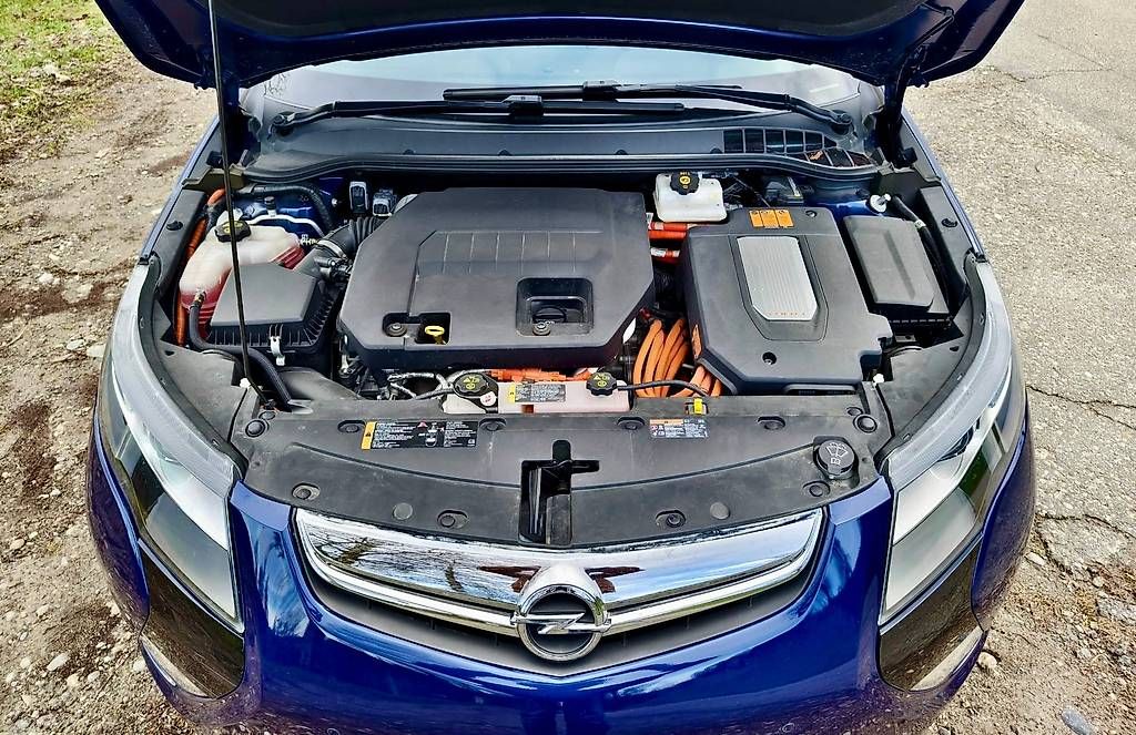 Automobili: Opel Ampera E-REV Plug-in-Hybrid Limousine 2012 – Usato da Turbenthal venduto da Retoo 9