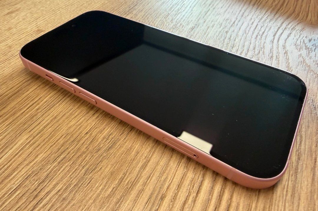 Apple Telefoni cellulari / Smartphones: iPhone 15 (128GB) Akku 100% – Usato da Luzern venduto da Waince786 2