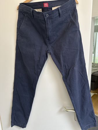 Herren Hose dunkelblau Grösse M guter Zustand