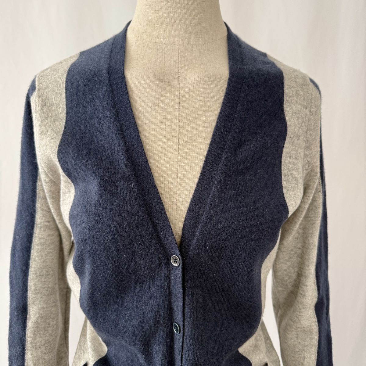 Peter Hahn Maglioni & Felpe: PETER HAHN Cashmere Cardigan – Nuovo (secondo la descrizione) da Emmen venduto da Colette-Juliette 2