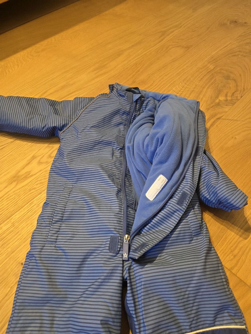 Completi: Kinder Winteroverall Grösse 86/92  – Usato da Eschenz venduto da Carmenr93 1
