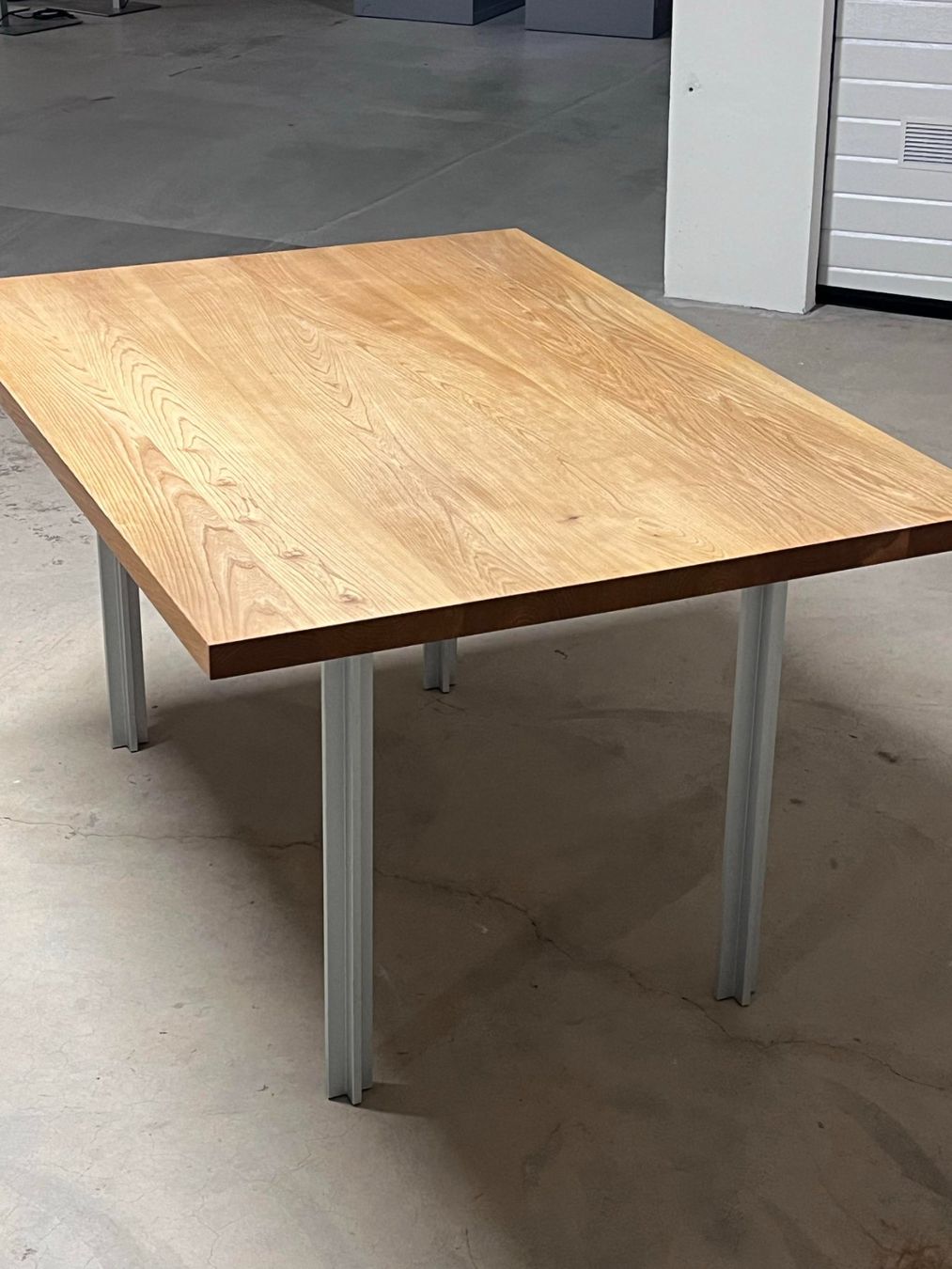 Tables: table en orme massif – D'occasion à COPPET par lau_j5c6 1
