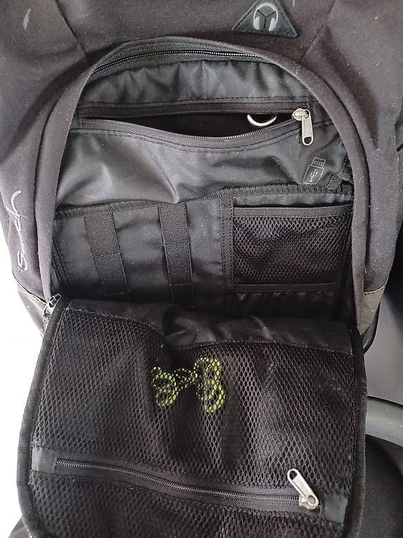 Satch Borse & Zaini: Satch Schulrucksack schwarz – Usato da Feusisberg venduto da due96 4