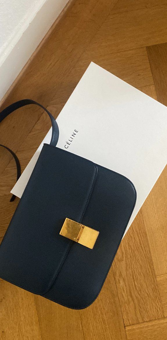 Celine Borse da donna: CELINE | Classic box medium bleu abysse pièce collection – Nuovo (secondo la descrizione) da St-Sulpice VD venduto da _sell_off 4