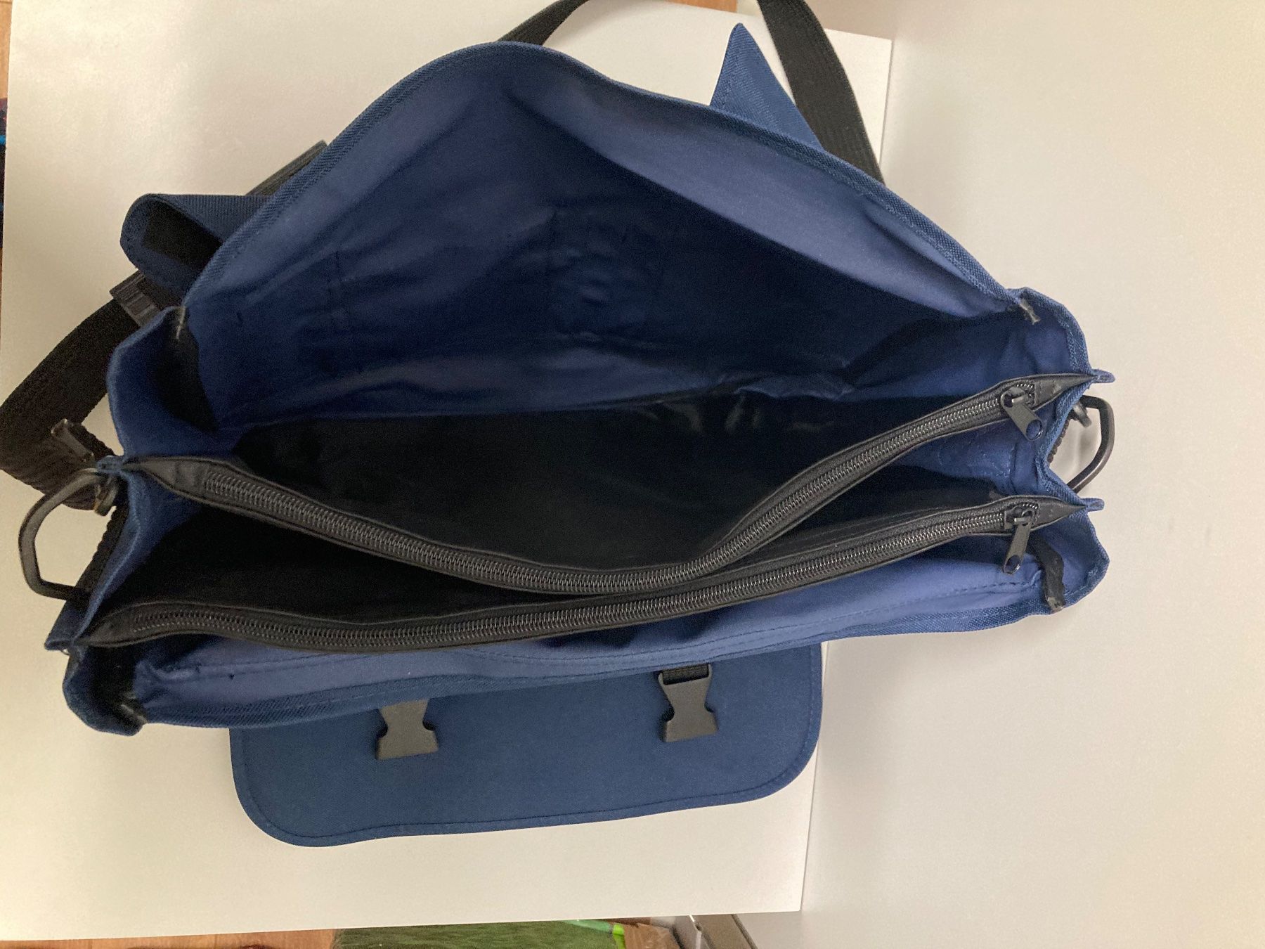 Borse: Umhängetasche, Laptop Schultertasche – Nuovo (secondo la descrizione) da Frauenfeld venduto da mat_8nwr 4