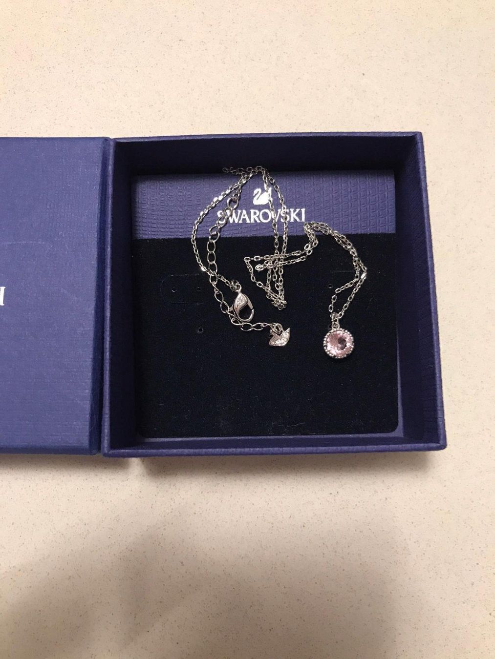 Swarovski Ketten: Swarovski Halskette Rosa – Neu (gemäss Beschreibung) aus Root von Fashionhomeandmore