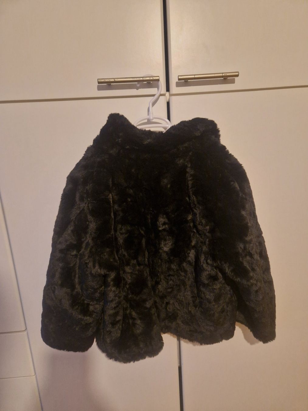 Giacche: Elegante Kunstfelljacke Schwarz Gr. M – Usato da Basel venduto da Laura0133 1