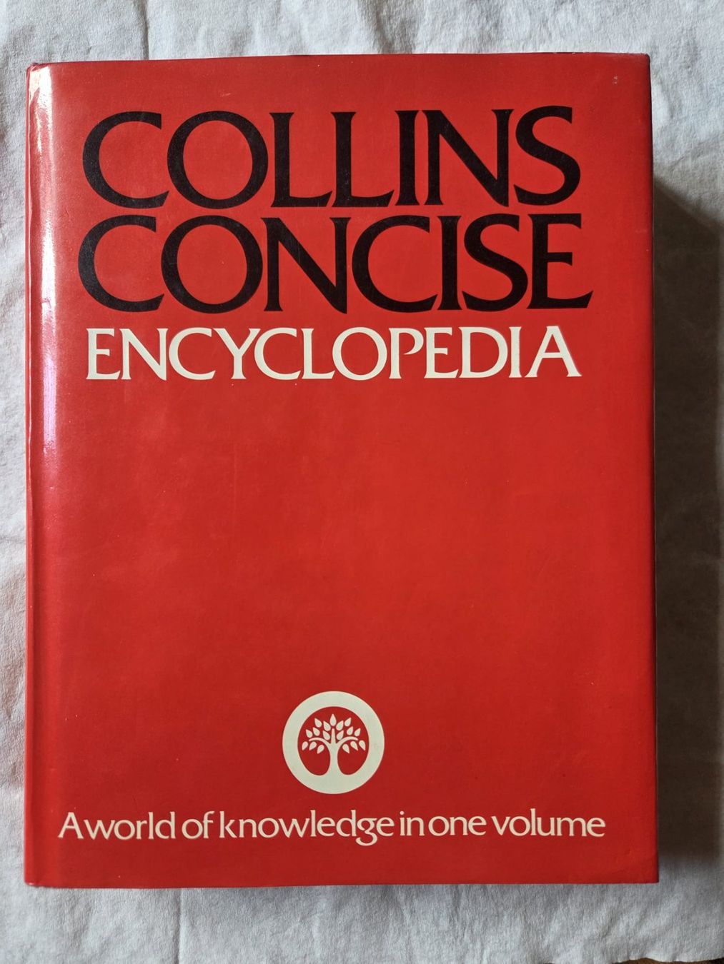 Libri: Collins Concise Encyclopedia Buch Englisch Vintage – Usato da Egnach venduto da The_black_shadow