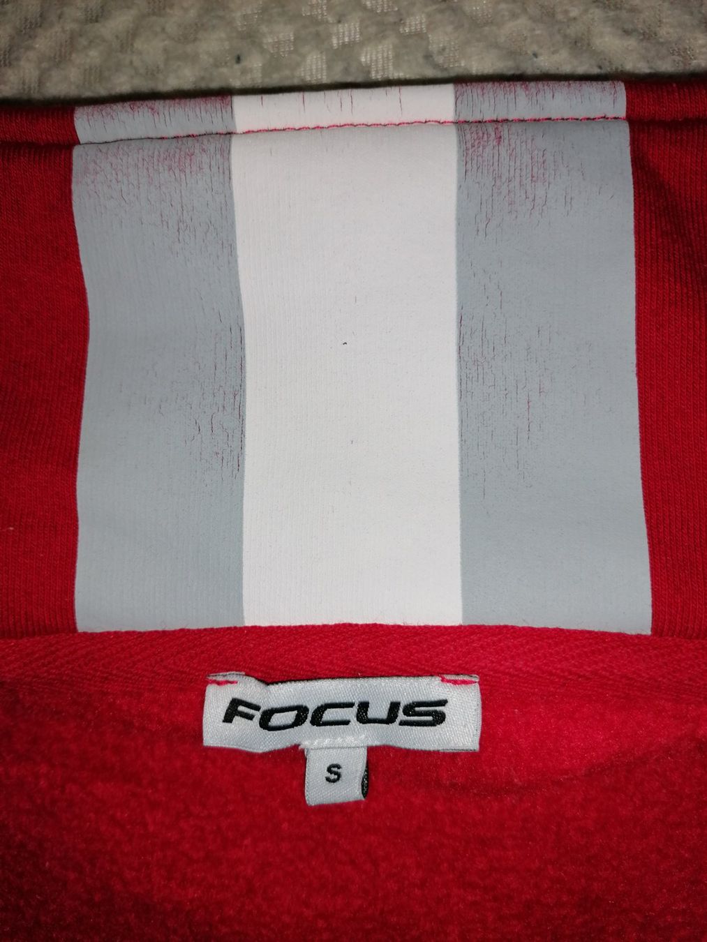Canottiere & Pantaloni: Top Freizeit Velojacke ++Focus++ Gr. M – Nuovo (secondo la descrizione) da Aeugst am Albis venduto da Stevens4 2