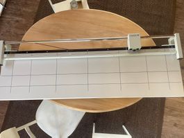 Professionelle Messerli Grossformat-Schneidemaschine / Plans