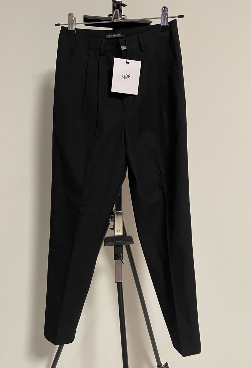 Pantaloni: NEW Libé - T S, Pantalon Élégant, noir – Nuovo e nell'imballaggio originale da Genève venduto da Rio10 3