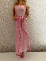 Robe pour Barbie - convient à différents corps