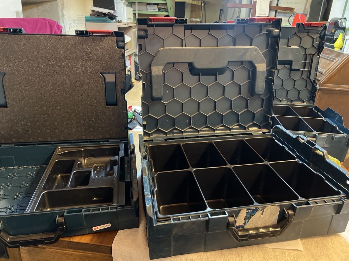 Bosch Valigie: 3 Stappelbare Bosch Sortiments- Koffer (D1) – Usato da Rorschach venduto da TimelessTrading