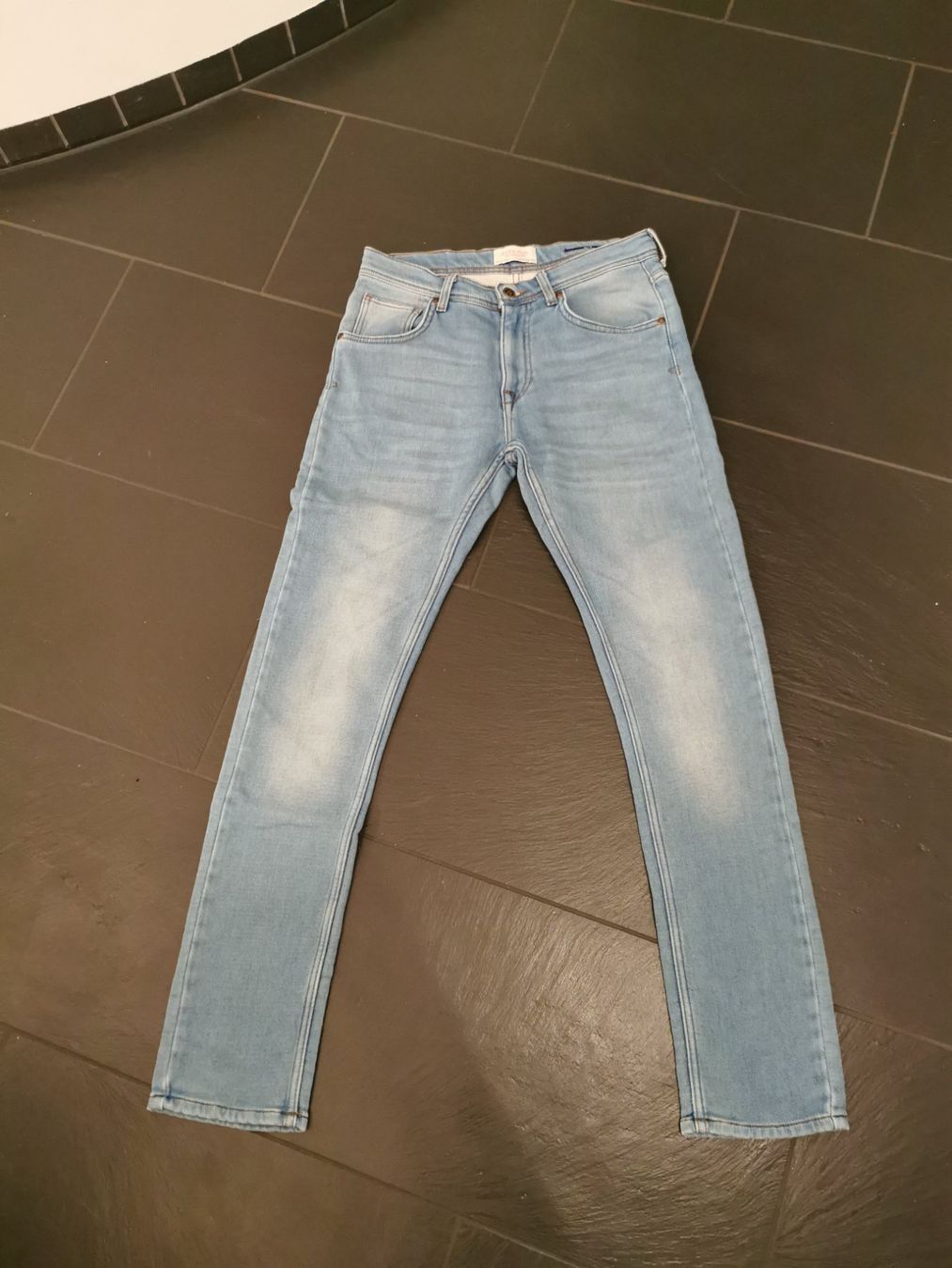 Zara Jeans: Jeans Zara man slim 38 – Usato da Stettfurt venduto da gutzli_al 2