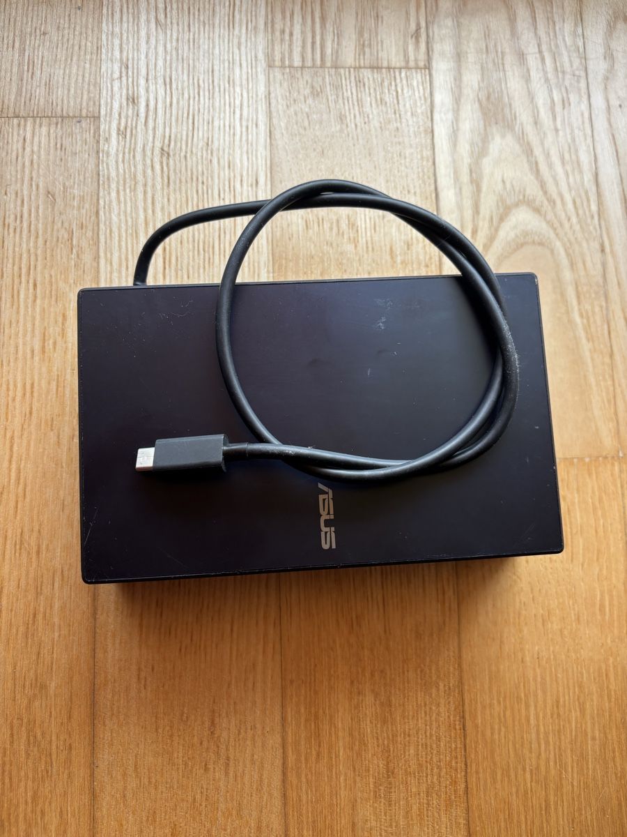 Asus Dockingstation: ASUS SimPro Dock 2 – Gebraucht aus Lausen von sineri