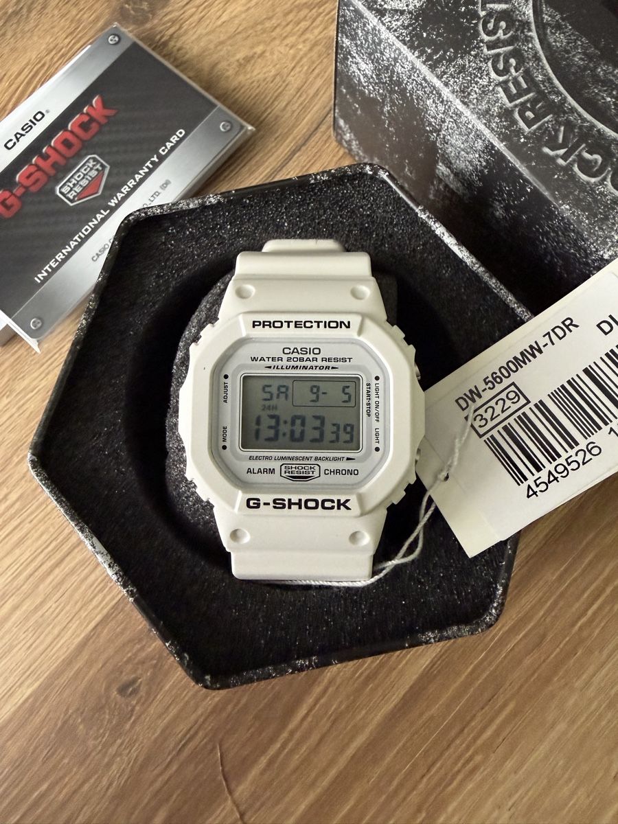 Casio Orologi: Casio G-Shock DW-5600MW – Nuovo e nell'imballaggio originale da Urdorf venduto da Zurich54