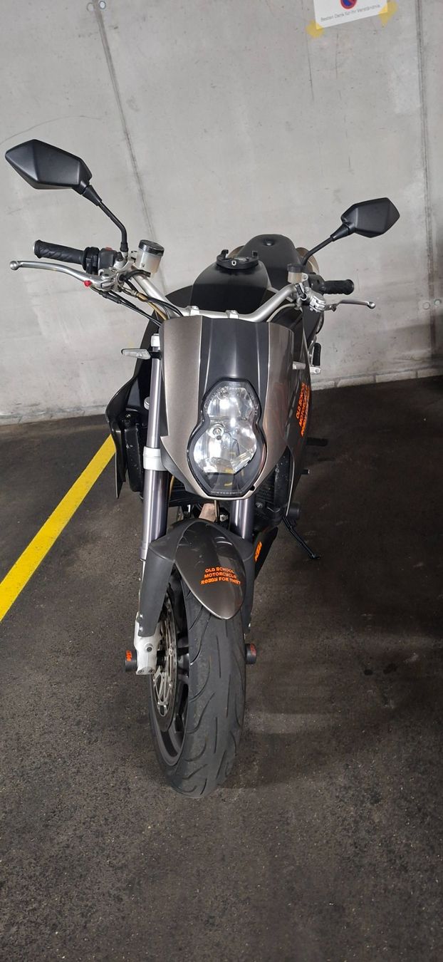 KTM Route: KTM Superduke 990, 37000 km – D'occasion à Domat Ems par Gaar0 1