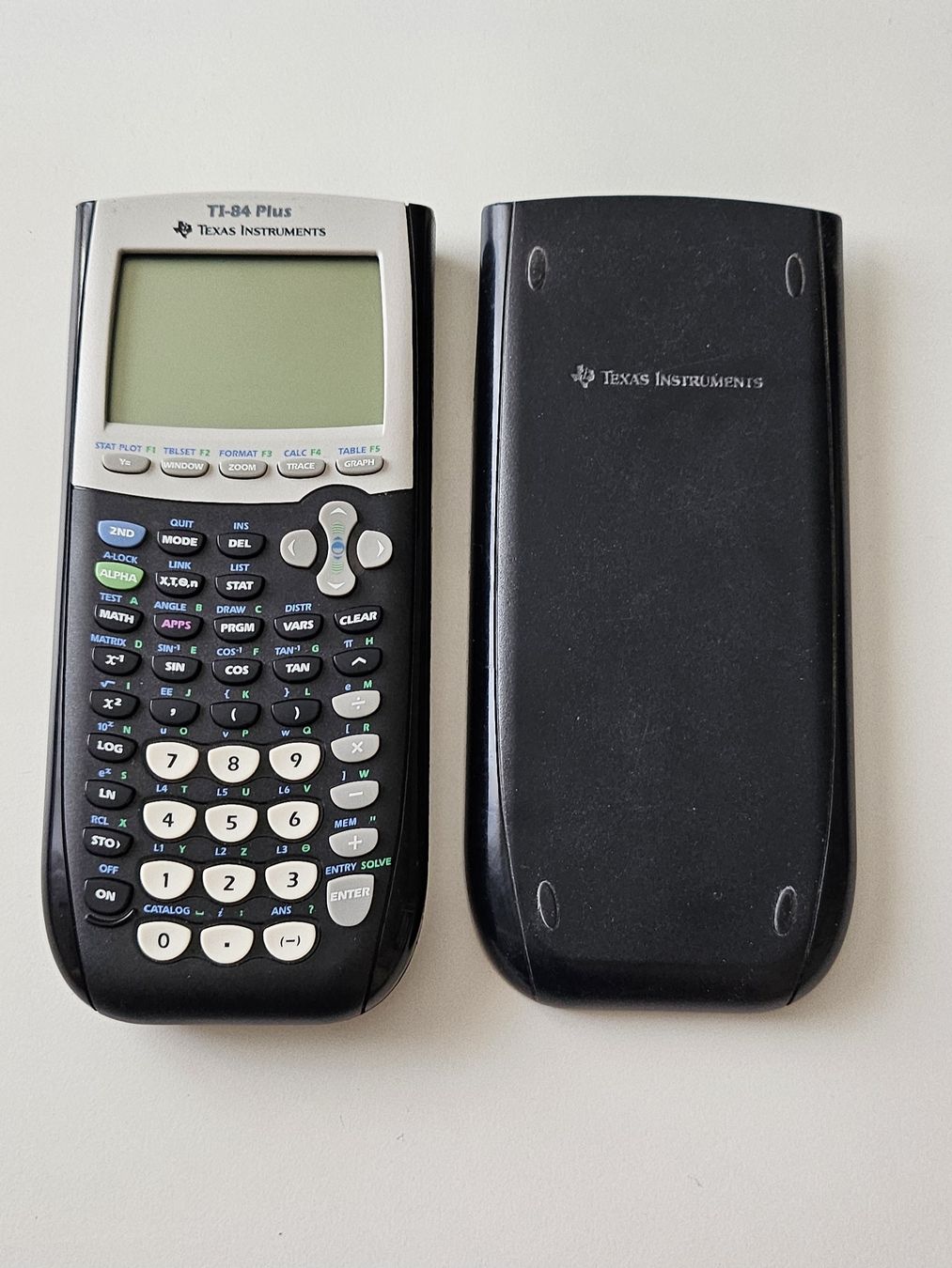 Texas Instruments Calcolatrici tascabili: Texas Instruments TI-84 Plus Taschenrechner mit Deckel – Usato da Bern venduto da LoulouP22
