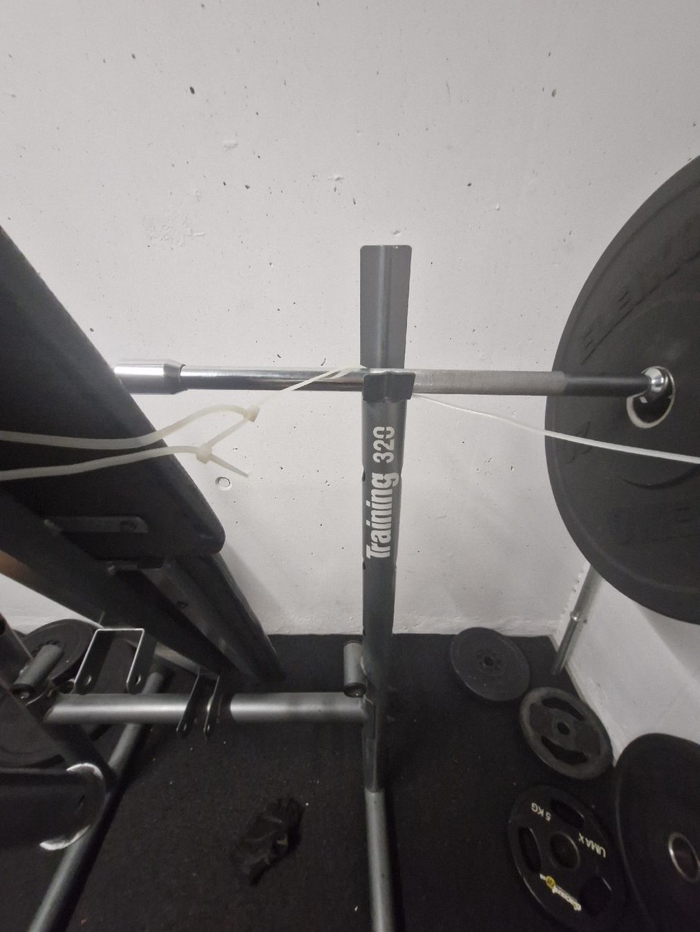 Hometrainer: Weights with bench – Gebraucht aus Küsnacht ZH von jul_ksp9 1
