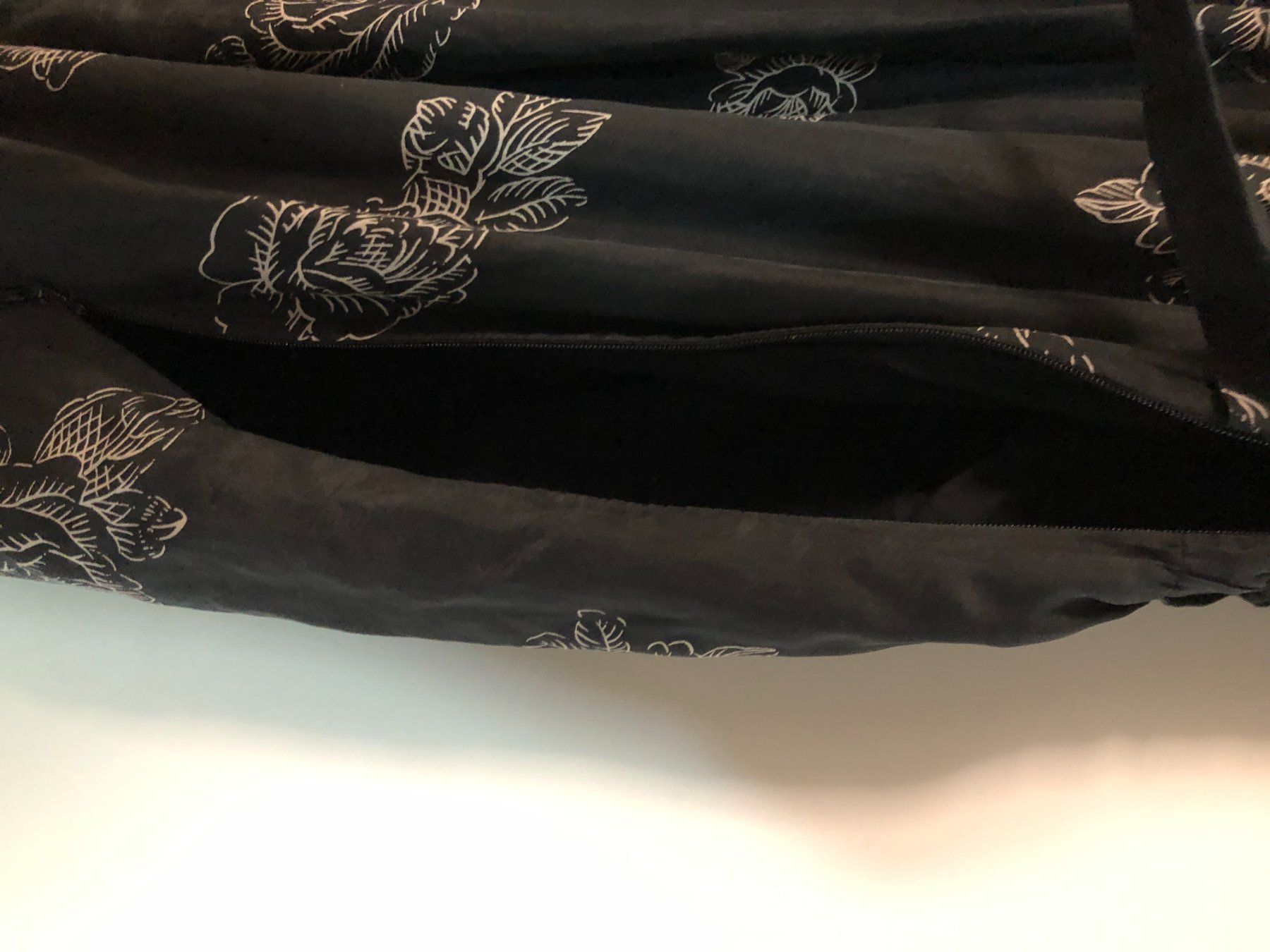 Robes: Cocktailkleid- Abendkleid Oasis  Grösse 40, Seide – D'occasion à Fischbach-Göslikon par 78anna 3