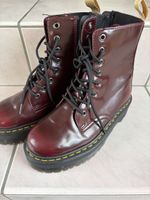 Dr. Martens Vegan Jadon II Plateau Boots Cherry Red Gr. 38