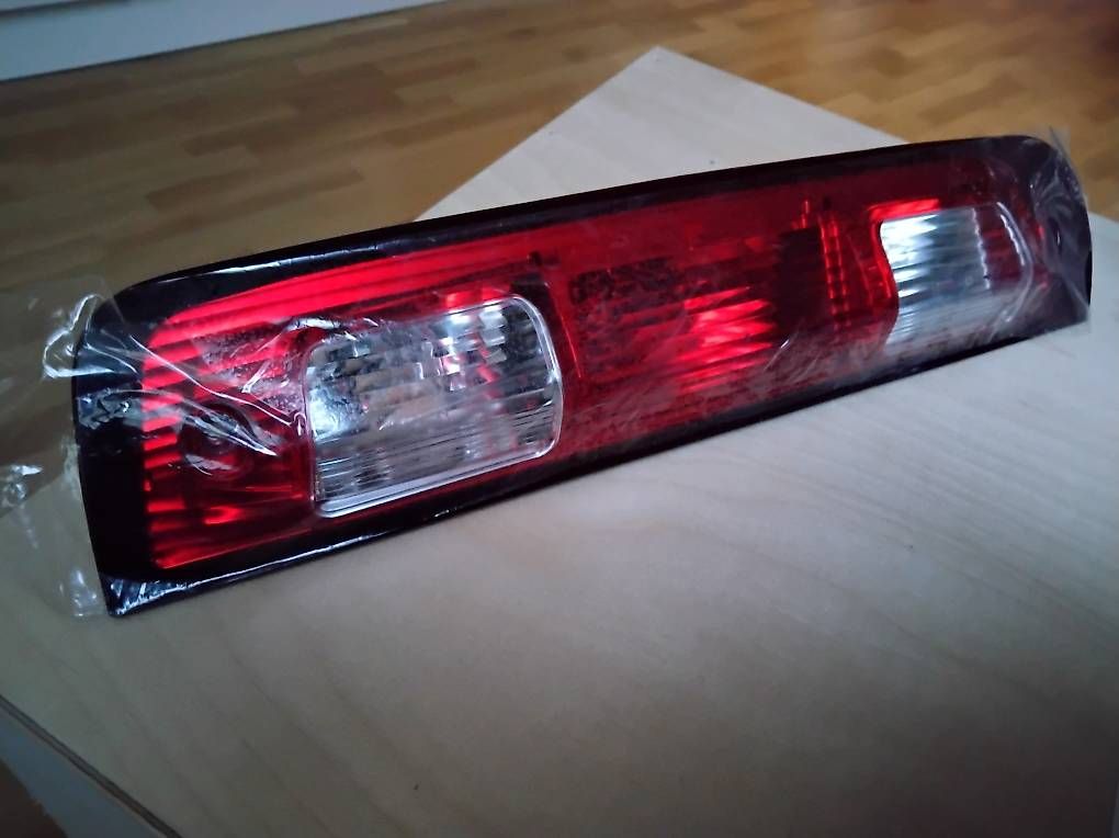 Dodge Alle Autoersatzteile: Dodge Ram 3. Bremsleuchte / Bremslicht / Laderaumleuchte – Neu (gemäss Beschreibung) aus Boniswil von wae_2bw9