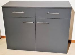 Verschiedene Sideboards ab Ausstellung