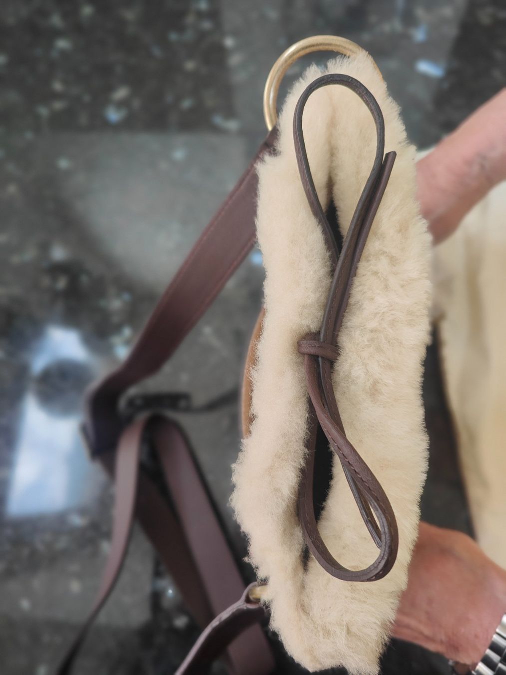 Sonstige Kleidung & Accessoires: Umhängetasche UGG – Neu (gemäss Beschreibung) aus Zürich von Mumpfi9 3