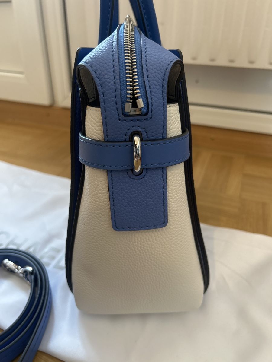 Michael Kors Sacs femmes: Sac Michael Kors bleu et blanc neuf – Neuf (Voir description) à Yverdon-les-Bains par Satim1 5