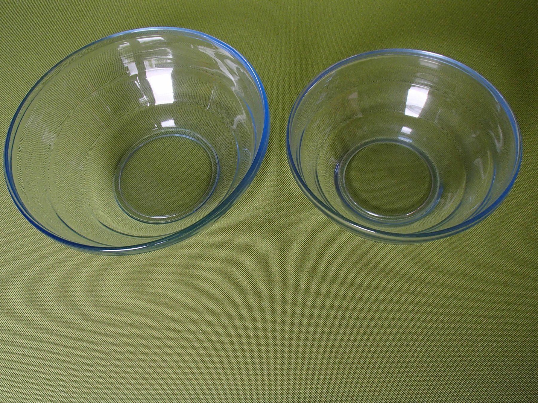Ciotole: 2 hellblaue Vintage Glasschüsseln – Usato da Schöfflisdorf venduto da pullux 2