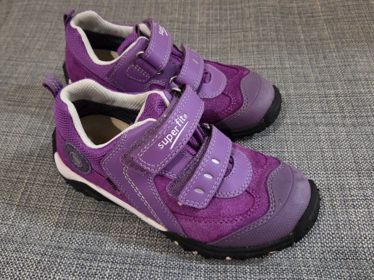 Superfit Scarpe per ragazze: 2 Paar Kinder Turnschuhe Grösse 30 – Usato da Thun venduto da el_gnom 1